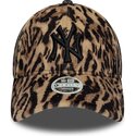 cepice-zaoblena-leopardi-nastavitelny-9forty-ocelot-print-new-york-yankees-mlb-new-era