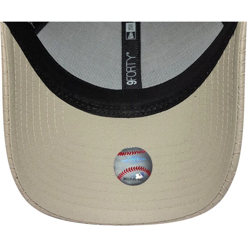 cepice-zaoblena-bezova-nastavitelny-9forty-pu-weave-new-york-yankees-mlb-new-era