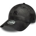 cepice-zaoblena-cerna-nastavitelny-9twenty-washed-pu-new-york-yankees-mlb-new-era