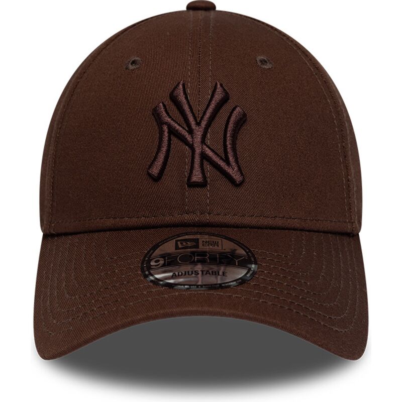 cepice-zaoblena-hneda-nastavitelny-9forty-league-essential-new-york-yankees-mlb-new-era