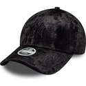 cepice-zaoblena-cerna-nastavitelny-9forty-pattern-velour-new-york-yankees-mlb-new-era