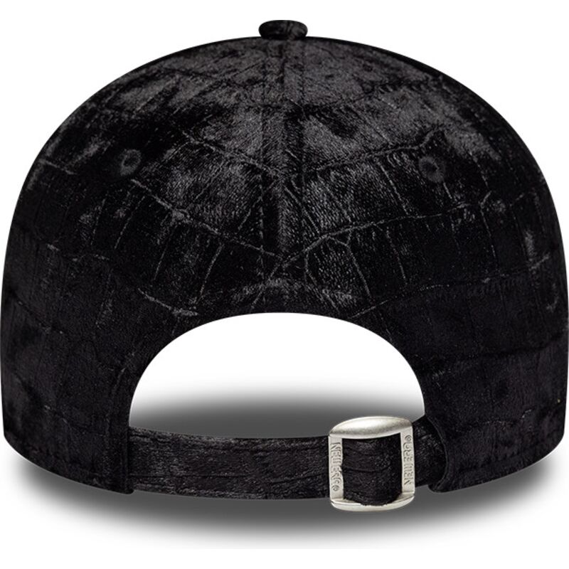 cepice-zaoblena-cerna-nastavitelny-9forty-pattern-velour-new-york-yankees-mlb-new-era