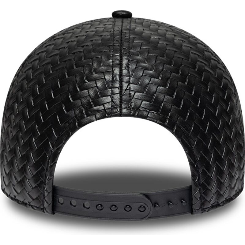 cepice-zaoblena-cerna-snapback-9forty-pu-weave-new-york-yankees-mlb-new-era