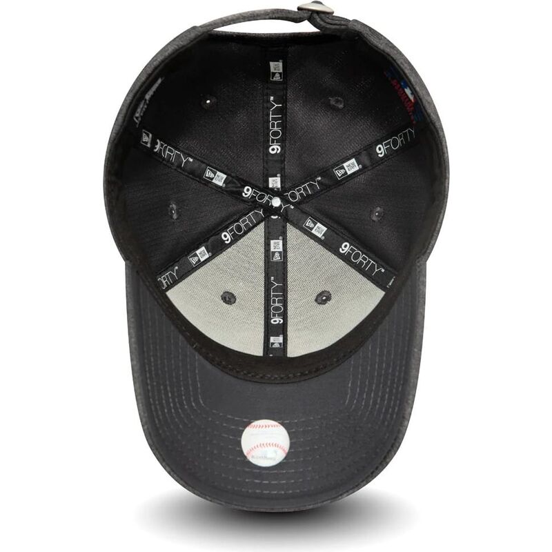 cepice-zaoblena-seda-nastavitelny-rosa-9forty-tech-jersey-new-york-yankees-mlb-new-era