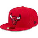 cepice-rovna-cervena-prilehava-59fifty-side-script-chicago-bulls-nba-new-era