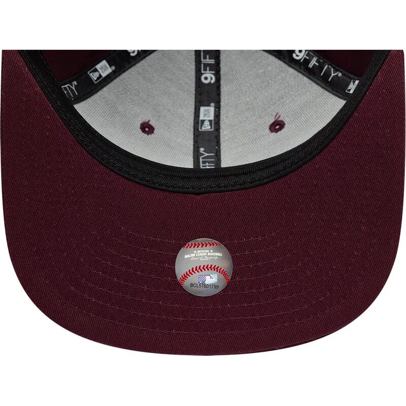 cepice-rovna-cervena-snapback-9fifty-original-fit-league-essential-new-york-yankees-mlb-new-era