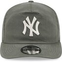 cepice-zaoblena-zelena-snapback-19twenty-precurved-new-york-yankees-mlb-new-era