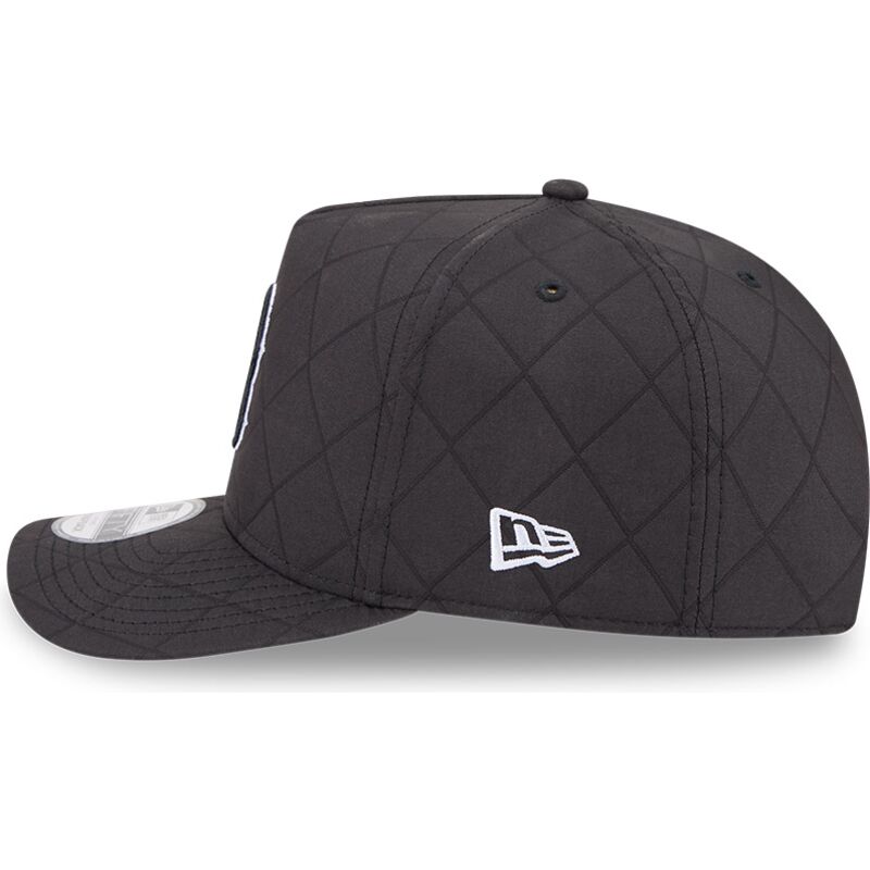 cepice-zaoblena-cerna-snapback-9fifty-a-frame-precurved-checkered-boston-red-sox-mlb-new-era