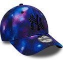 cepice-zaoblena-vicebarevna-snapback-pro-deti-9forty-all-over-print-space-new-york-yankees-mlb-new-era