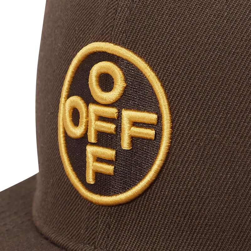 cepice-rovna-hneda-snapback-off-embroidered-twill-l-ab-c-o-off-white