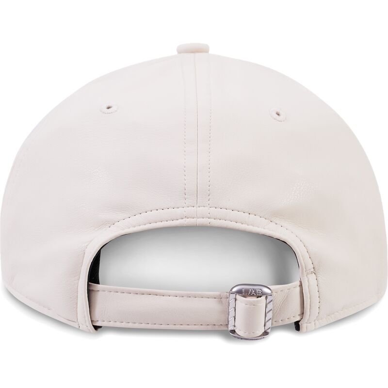 cepice-zaoblena-bezova-nastavitelny-clamp-arrows-pu-leather-l-ab-c-o-off-white