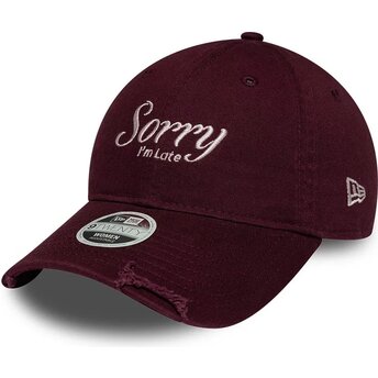 Čepice zaoblená červená nastavitelný 9TWENTY Slogan Sorry I'm Late New Era