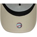 cepice-zaoblena-bezova-snapback-a-frame-league-essential-new-york-yankees-mlb-new-era