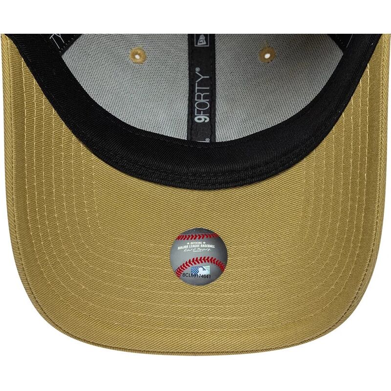 cepice-zaoblena-khaki-nastavitelny-9forty-league-essential-new-york-yankees-mlb-new-era