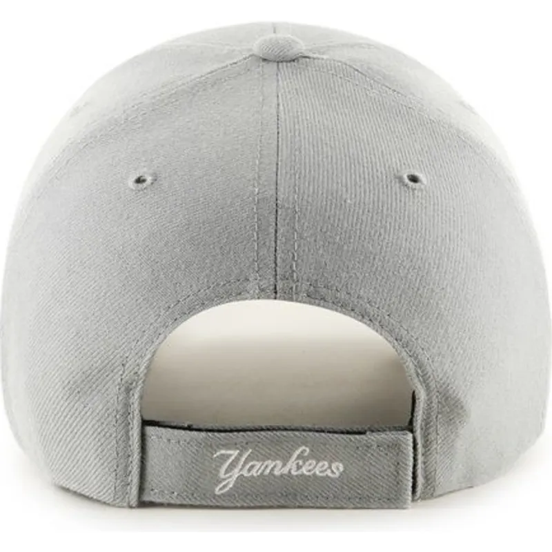 graue-gebogene-kappe-von-new-york-yankees-mlb-von-47-brand